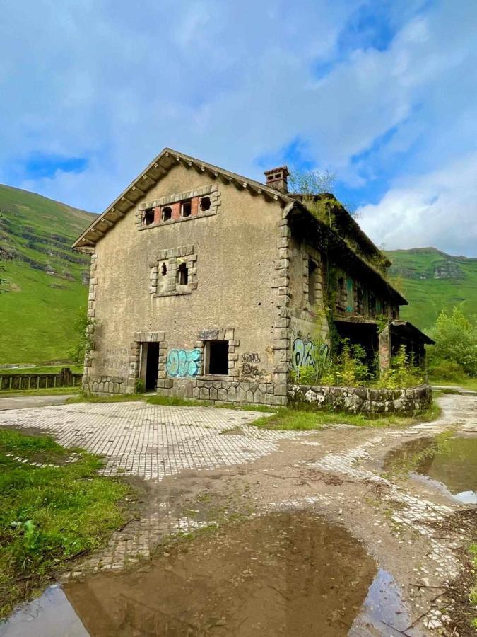 Cabana Pasiega Castro Valnera Vega de Pas Buitenkant foto
